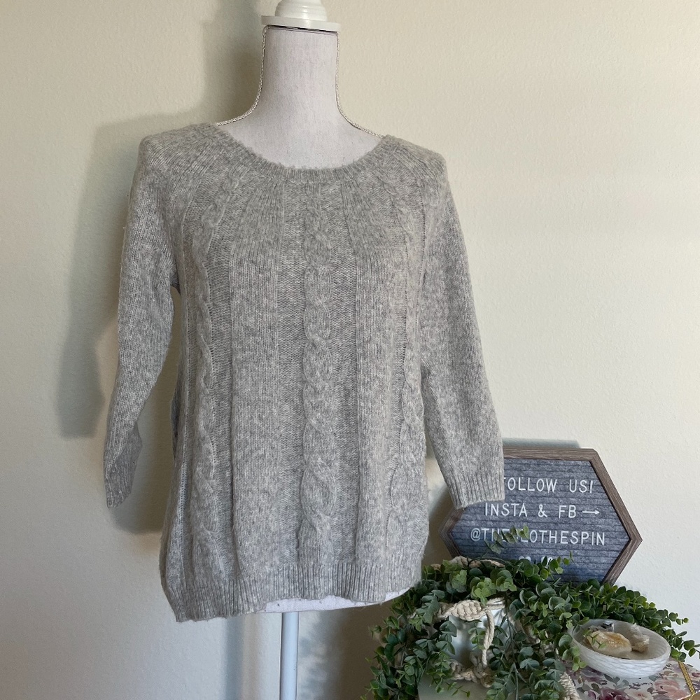 Worthington crewneck sweater